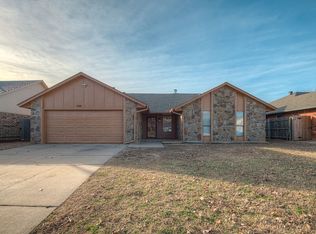 109 N Grand Fork Dr, Edmond, OK 73003