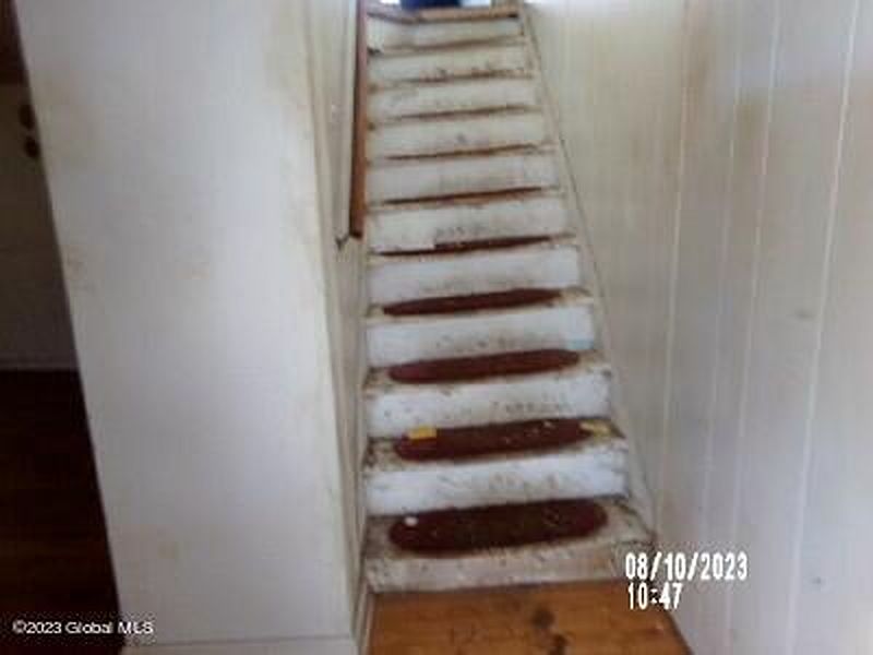 2nd image of 7 Parker Street