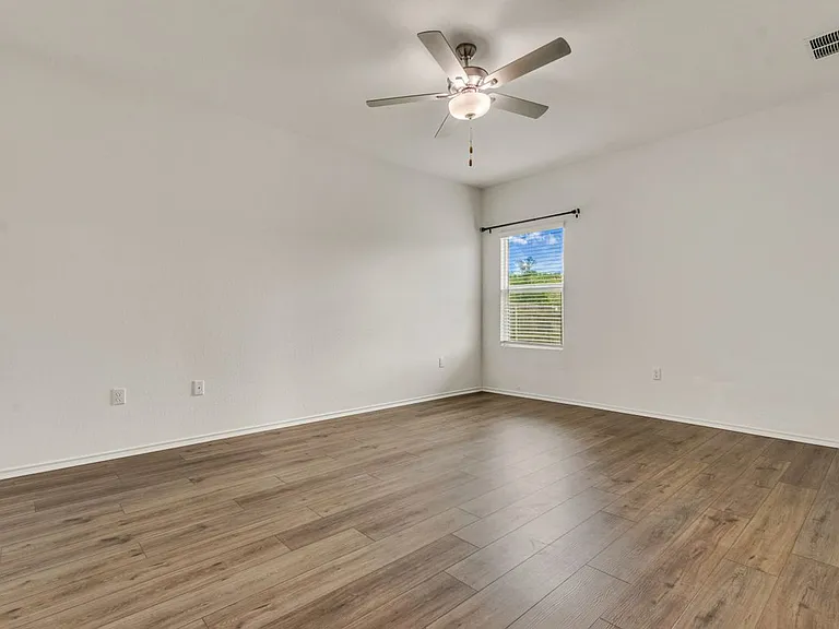 15401 Poppy Petal Dr — Photo 8