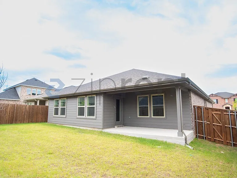 3412 Riverlawn Dr — Photo 24