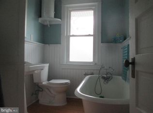 106 Ridgway St, Mount Holly, NJ 08060