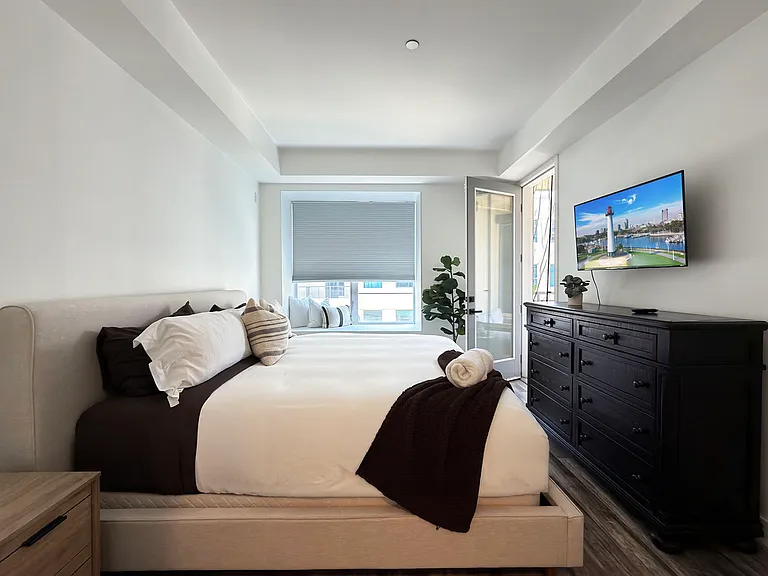 150 The Promenade N #415 — Photo 12
