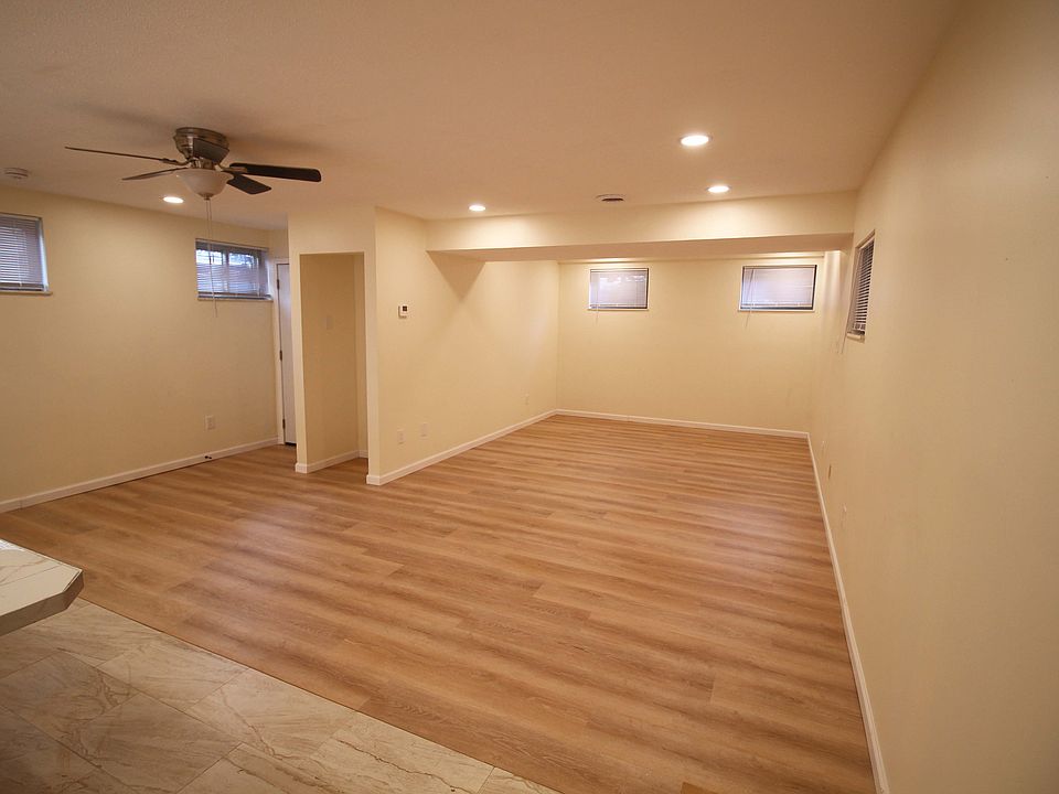 1st image of 5431 Claybourne St #Ll