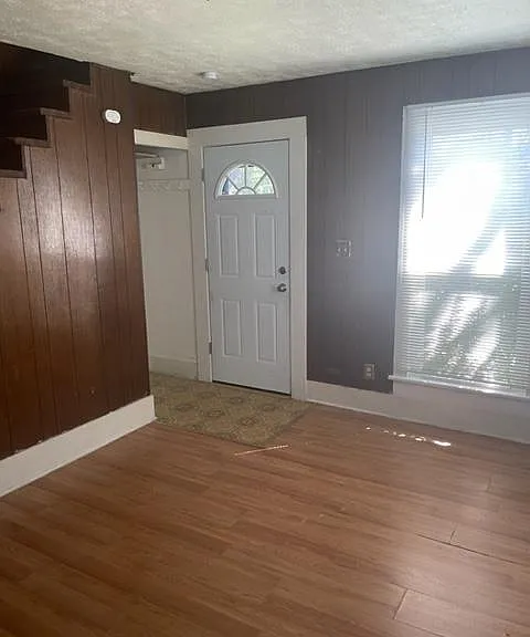 599 S Court St #C — Photo 3