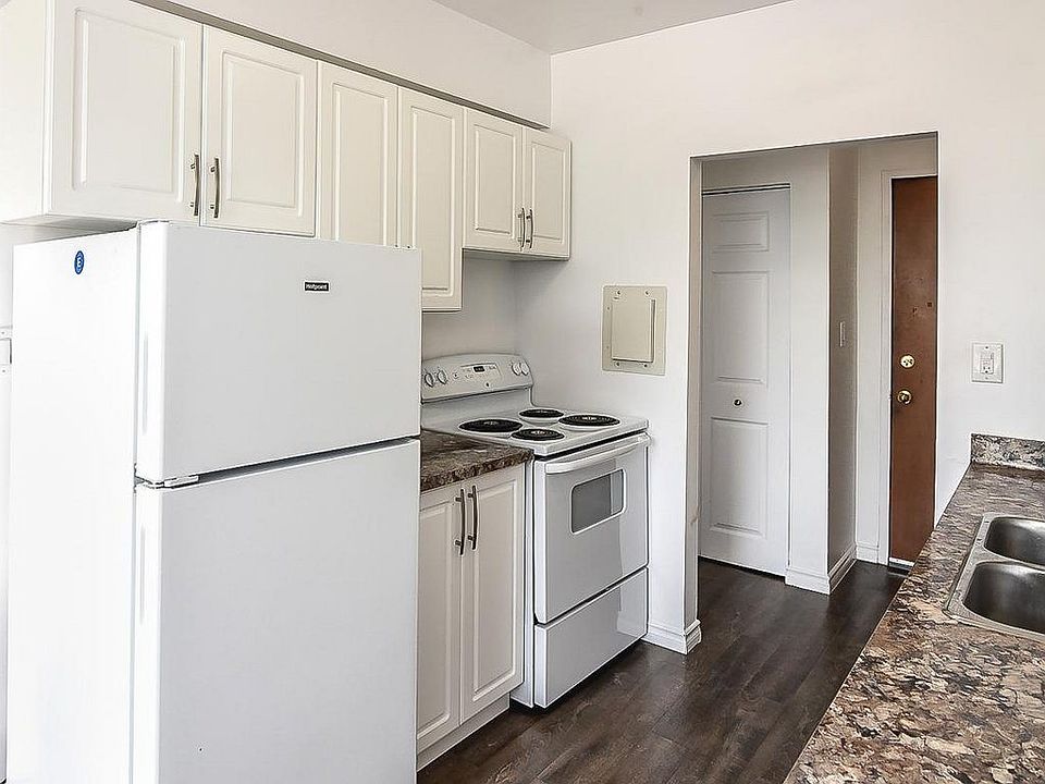 1st image of 264 Duke St #303