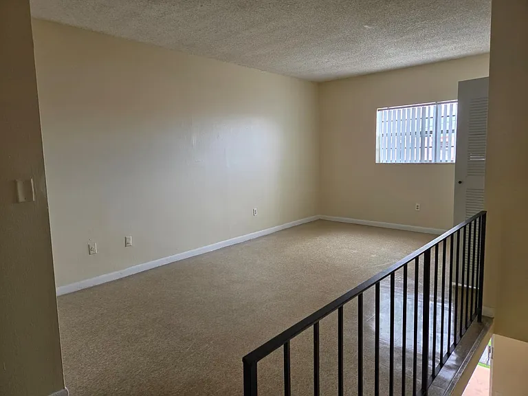 1250 Westland Apartments — Photo 23