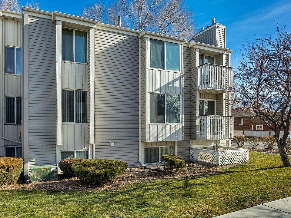 1st image of 875 E Arrowhead Ln S #46