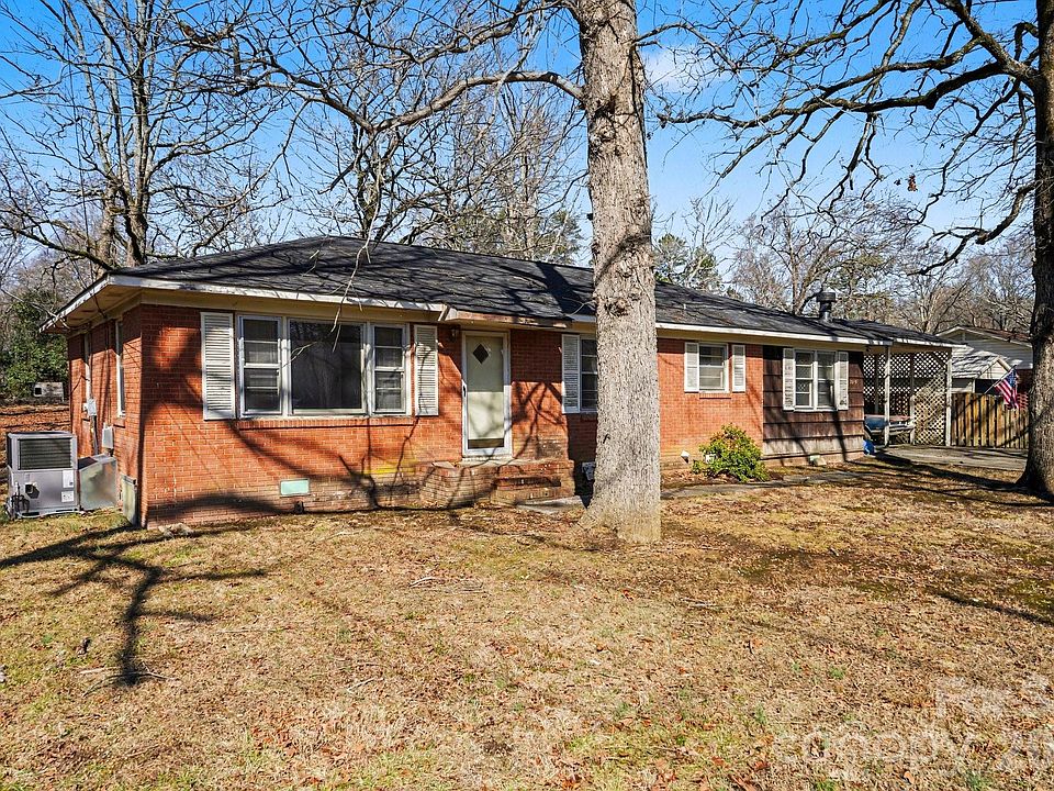 1st image of 2015 Wilson Ave