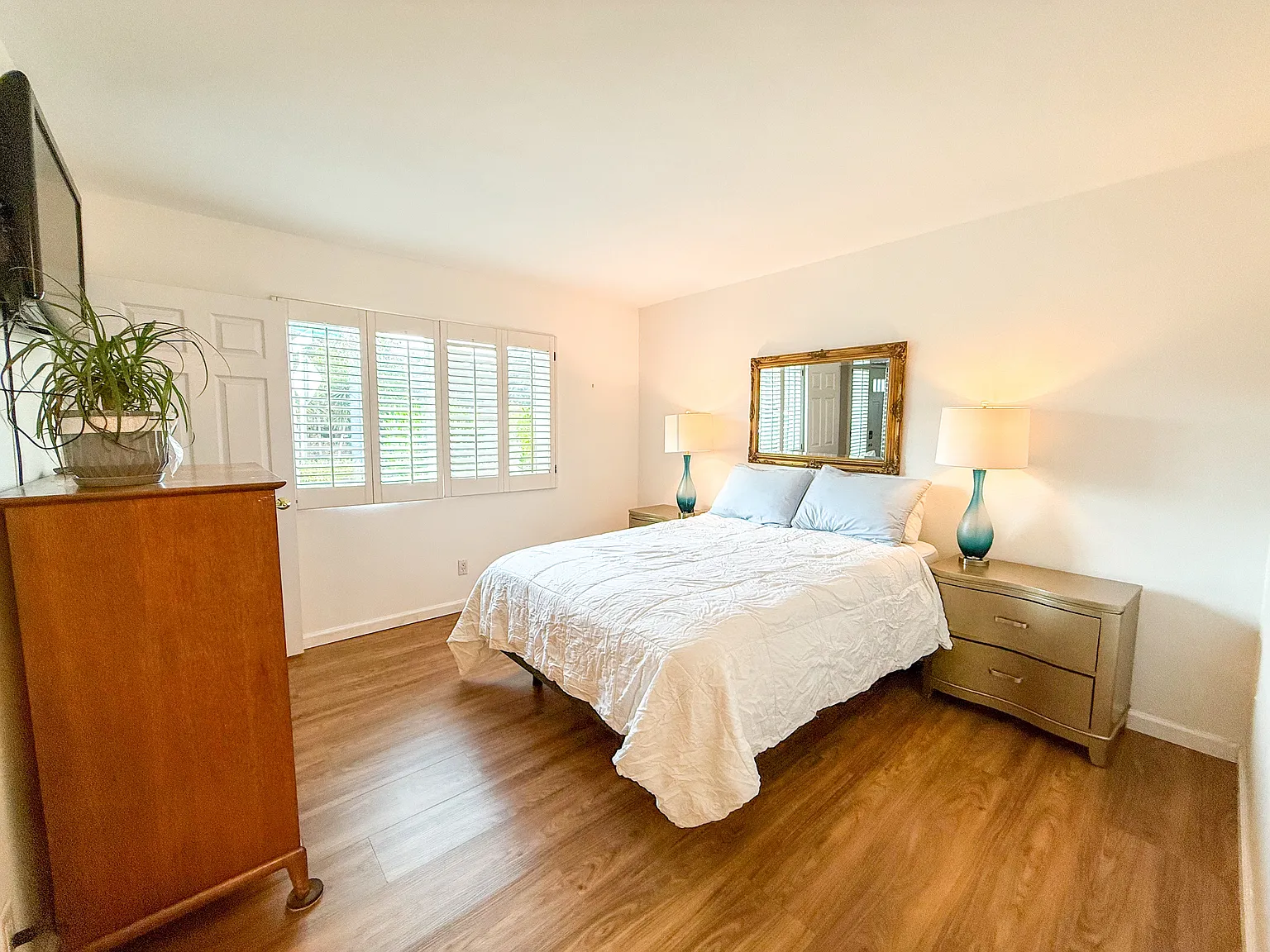 1 bed, 1550 sqft, $1,800 — Photo 2