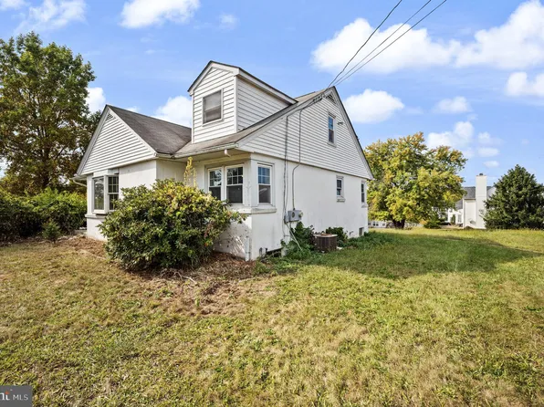 1100 Main St, Linfield, PA 19468