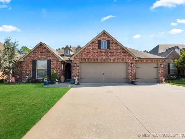 5005 E Dallas St, Broken Arrow, OK 74014