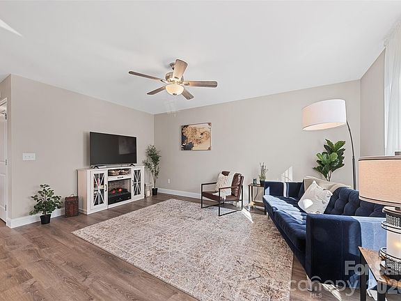 5th image of 687 Holtzclaw Rd