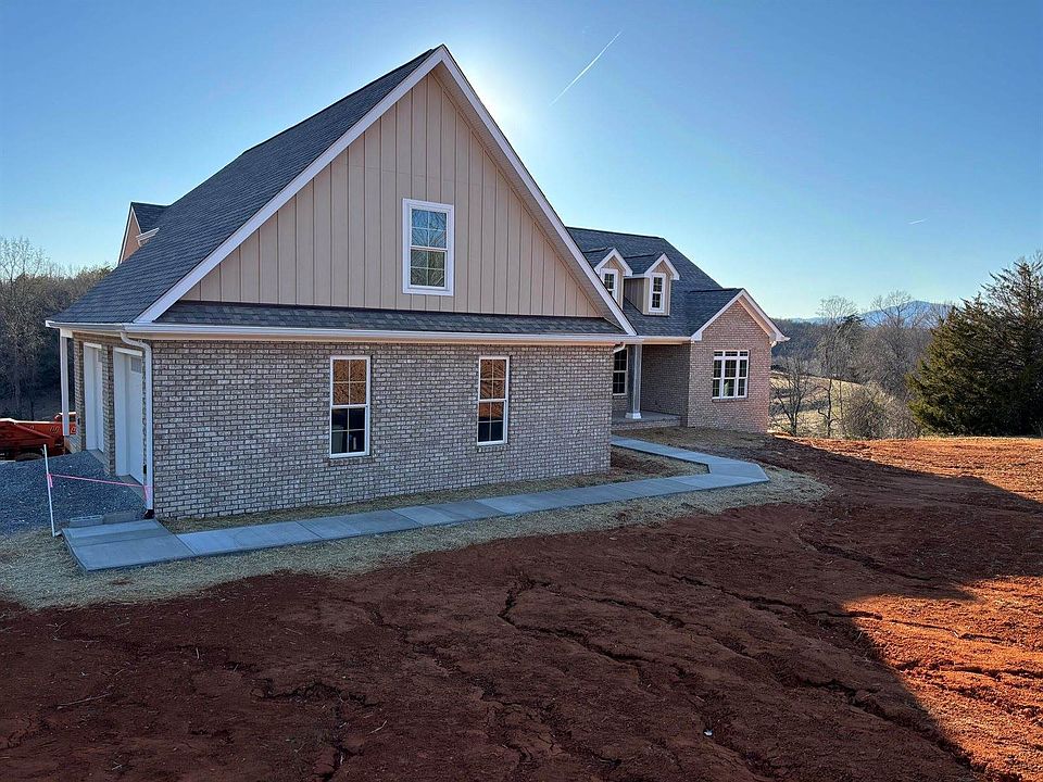 2nd image of 633 Nyle Ridge Rd