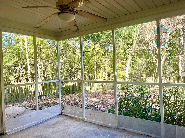524 Beverly Dr — Photo 9