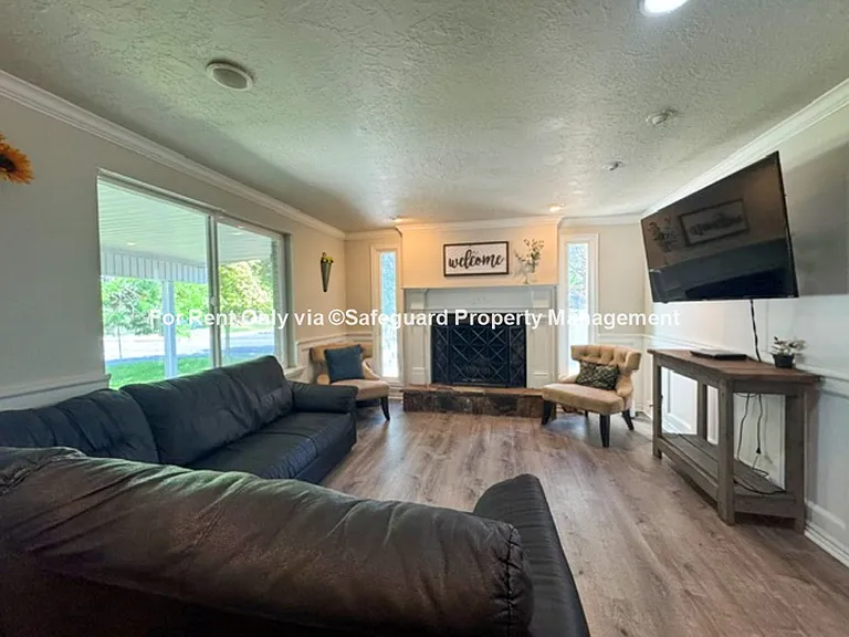 7514 S 2540 W — Photo 4
