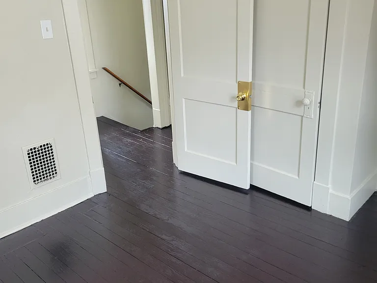 1005 Woods Run Ave — Photo 8