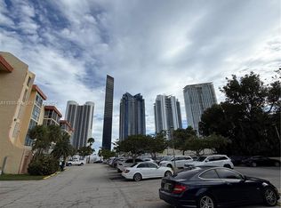 200 172nd St APT 104, Sunny Isles Beach, FL 33160