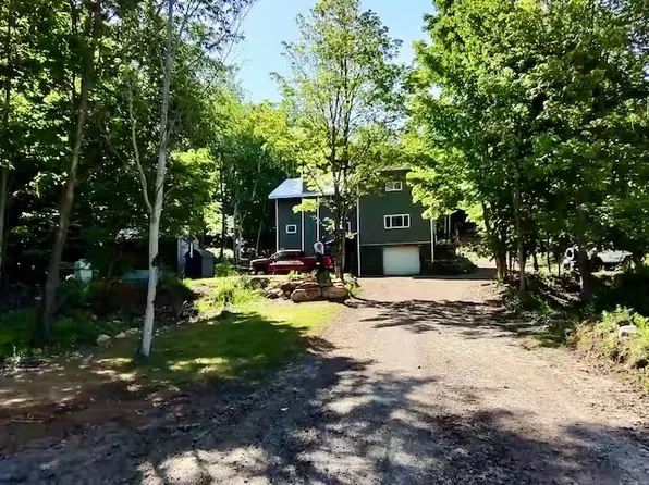 215 Fish Mountain Rd, Lake Pleasant, NY 12108