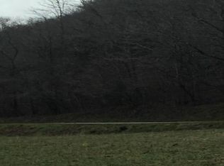 War Creek Rd, Thorn Hill, TN 37881