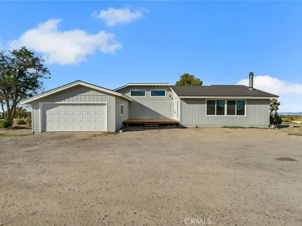 3932 Nielson Rd, Phelan, CA 92371