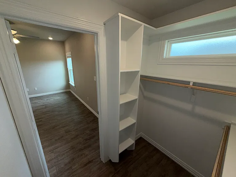 3415 Fenway Cir — Photo 9