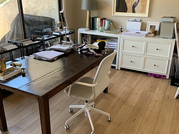 Den. 1/2 bath is not visible