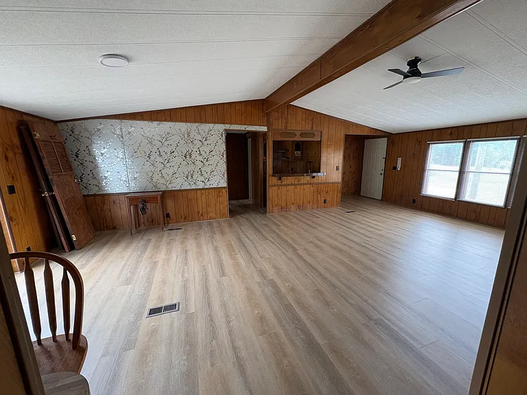 Dinining/Living Room with wet bar