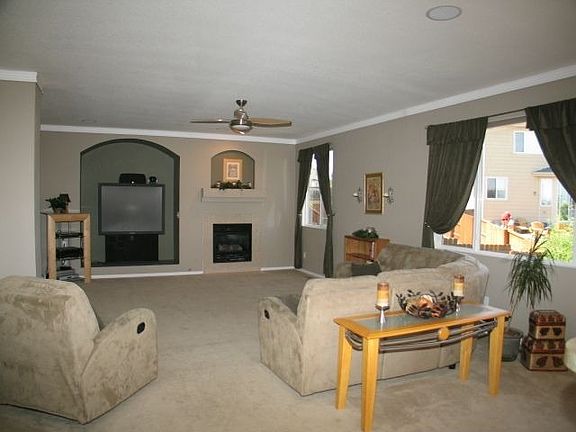 Great Room with Gas Fireplace