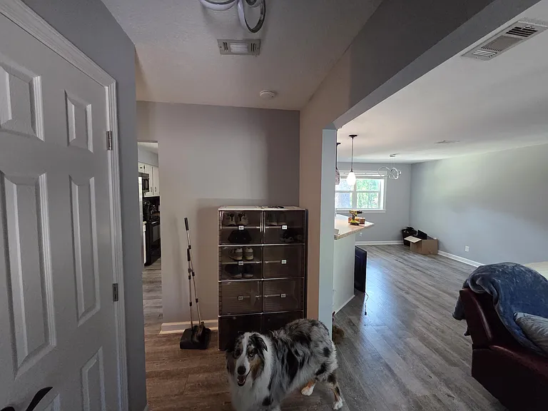 6056 W Shore Dr — Photo 3