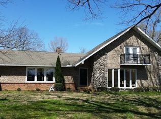 296 Lake Terrace Dr, Hendersonville, TN 37075