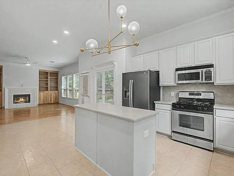 158 Lattice Gate St — Photo 6