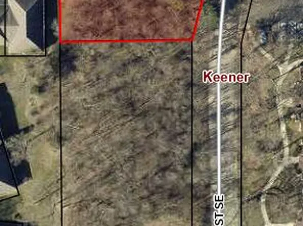 Carnation St SE, Demotte, IN 46310