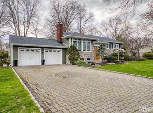 138 Colonia Rd, Colonia, NJ 07067