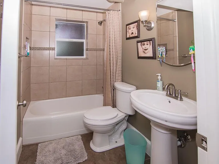413 Cornell Ave — Photo 8