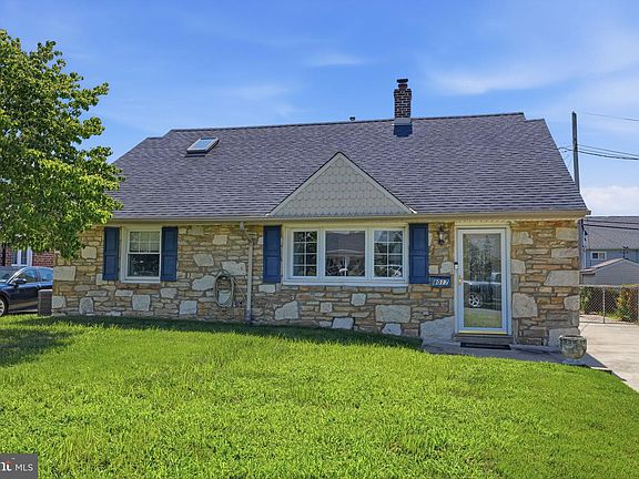 2nd image of 8017 Lenola St