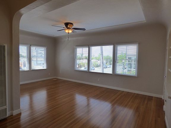 2nd image of 4689 Oregon St