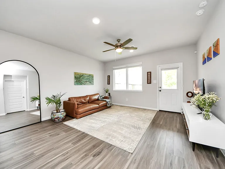 2473 Carp Dr — Photo 14