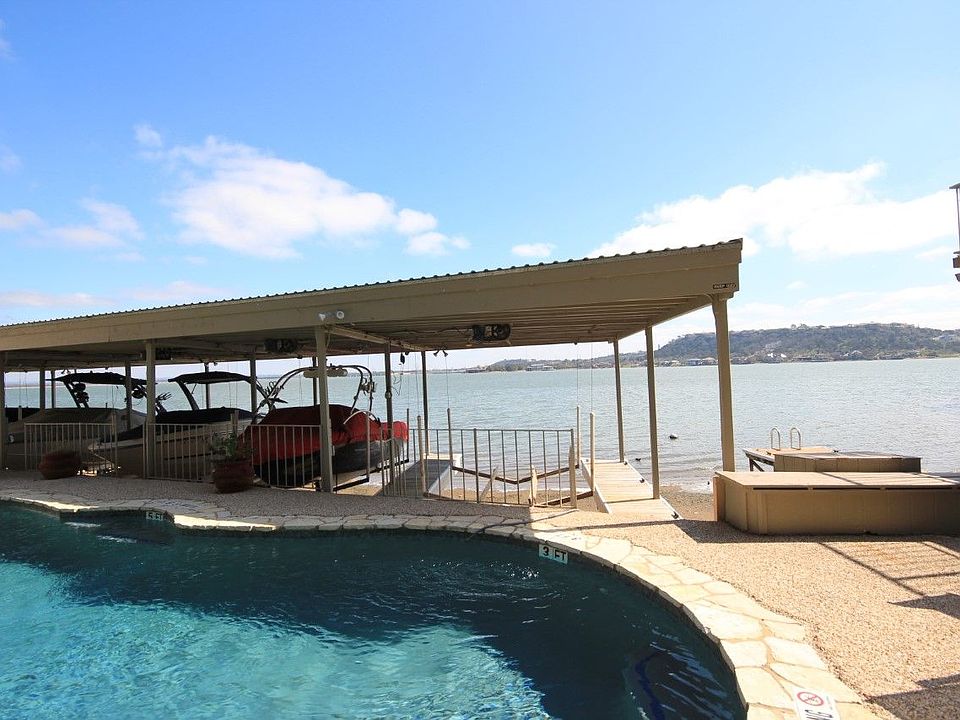 1st image of 403 Island Dr