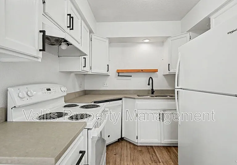 5260 Springcrest Dr S — Photo 14
