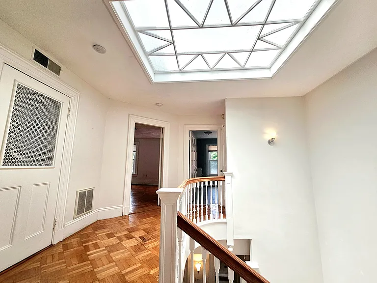 1714 Beacon St #11 — Photo 10
