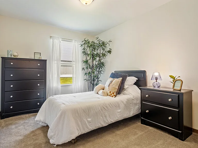 Brookmeadow Apartments — Photo 13