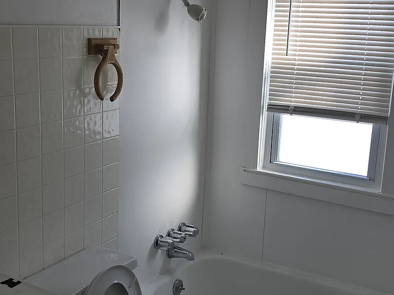 2257 E 80th St #1 — Photo 4