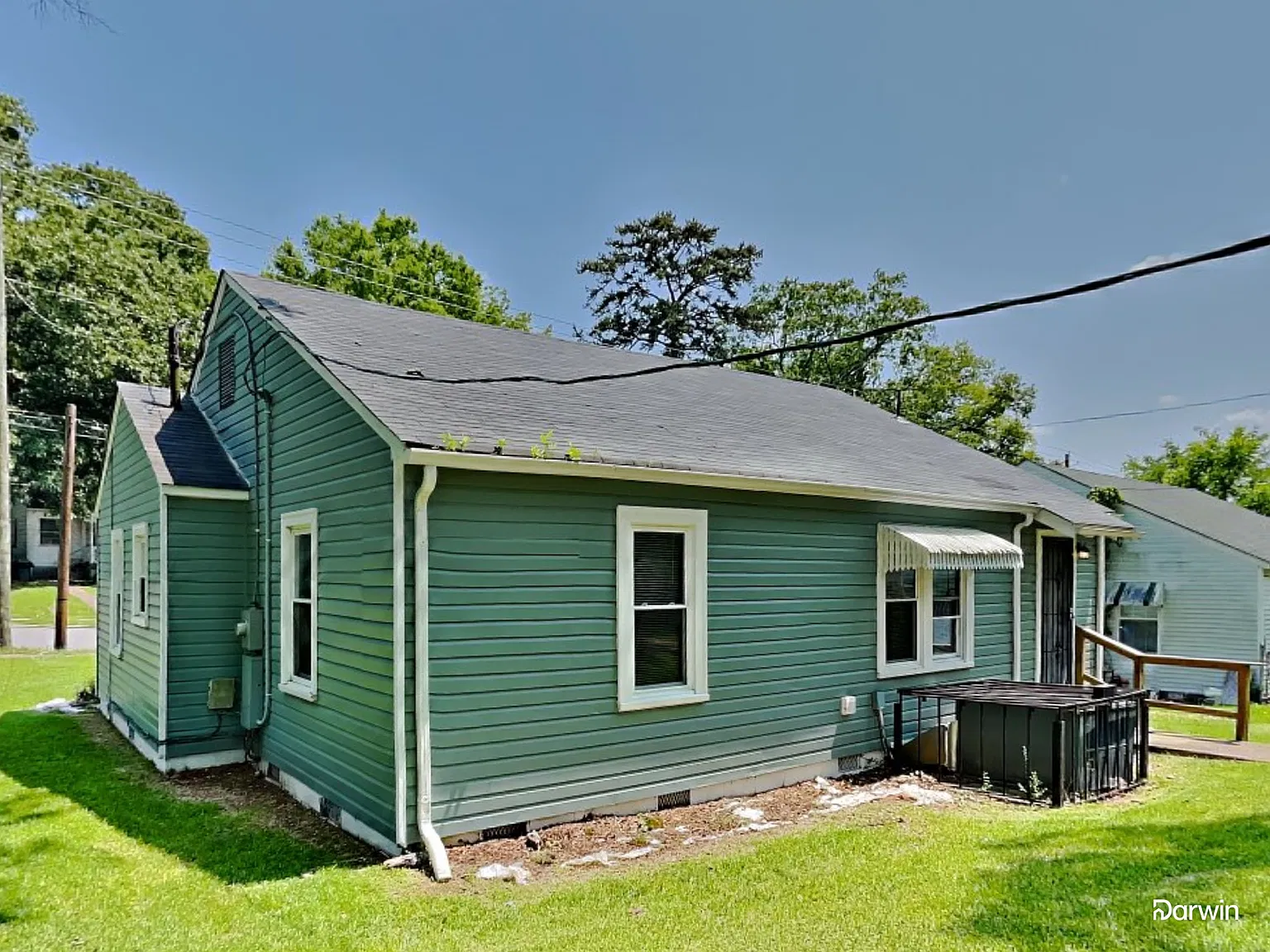 3 bed, 2.0 bath, 1206 sqft, $1,270 — Photo 2