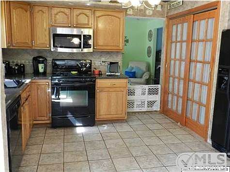 4th image of 114 Silverwood Ct
