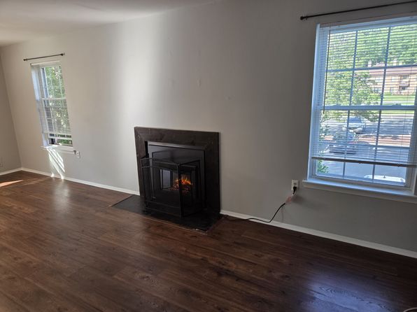 112 Wellington Pl #112
