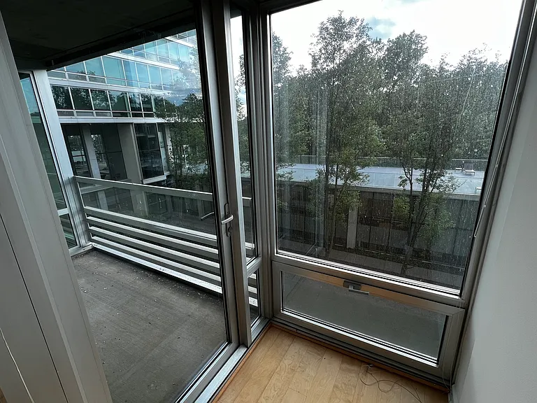 9655 Woods Dr #406 — Photo 10