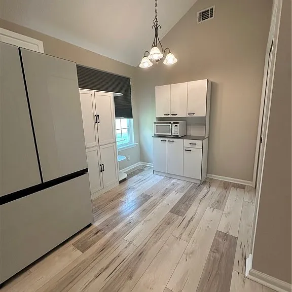 223 Chippingwood Cir — Photo 9