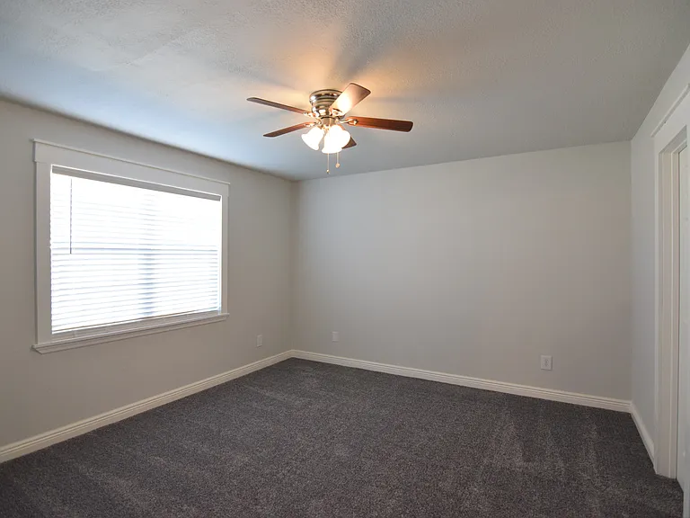 2307 Traverse Dr — Photo 15