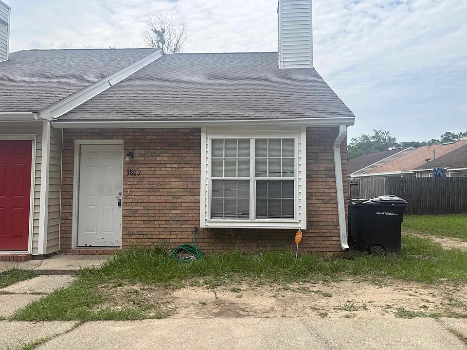 3887 Gaffney Loop