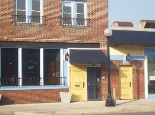 6 E Columbia Ave, Champaign, IL 61820